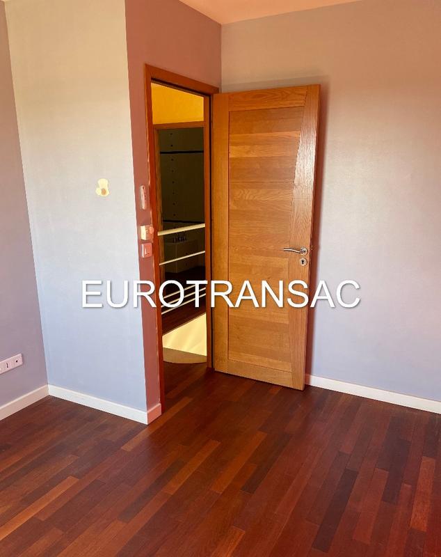 Maison - 111 m² - 4 pièces