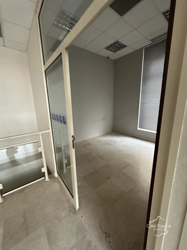 Local commercial - 348 m²