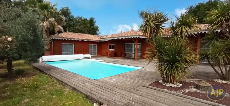 Maison - 190 m² - 5 pièces