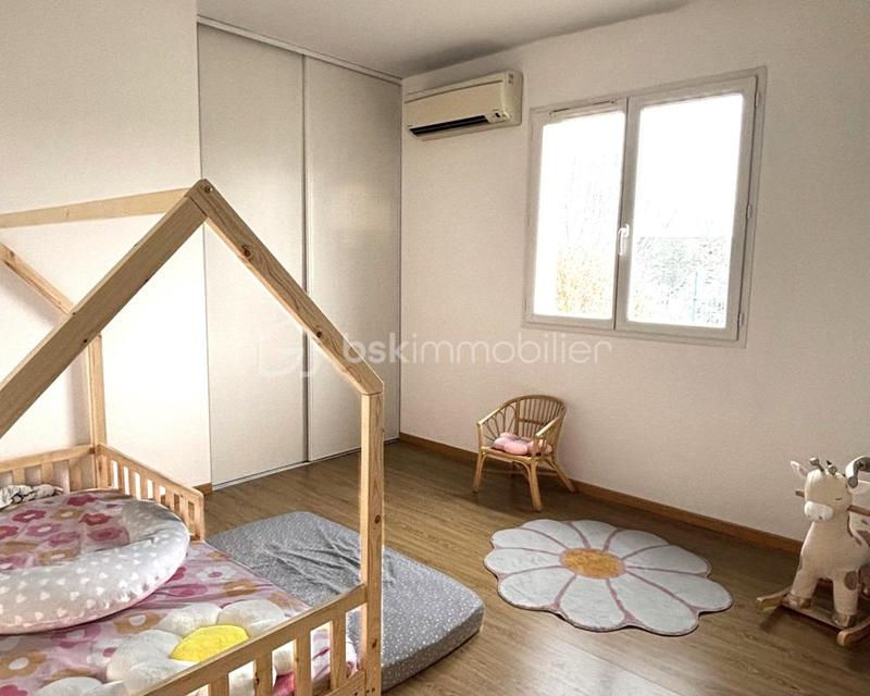 Maison traditionnelle - 155 m² - 6 pièces