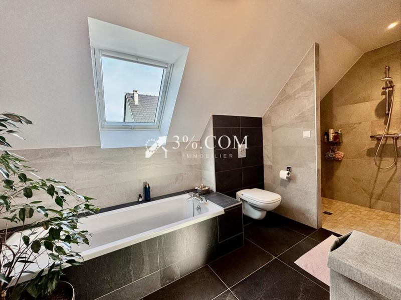 Maison - 127 m² - 5 pièces