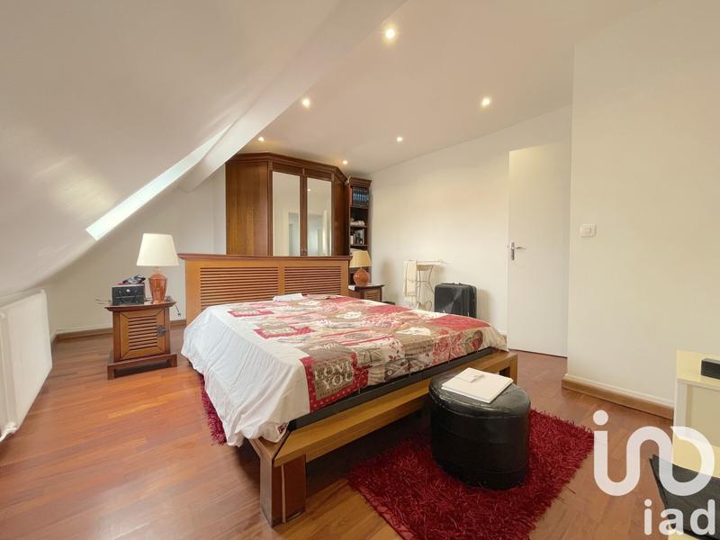 Maison - 187 m² - 7 pièces