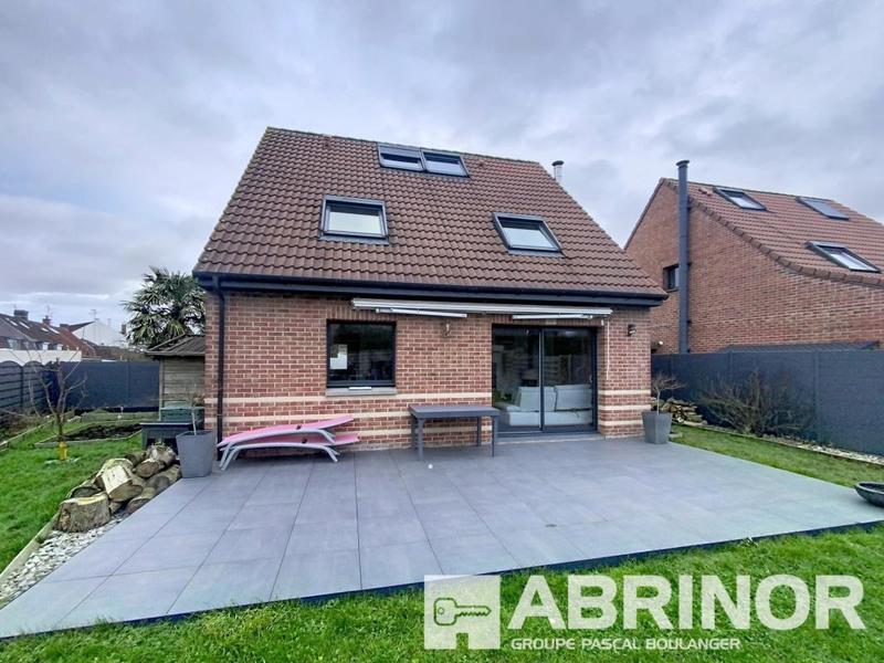 Maison - 105 m² - 6 pièces