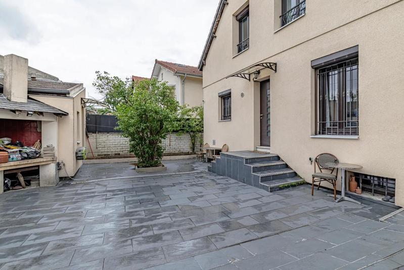 Maison - 90 m² - 5 pièces