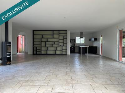 Maison - 160 m² - 6 pièces