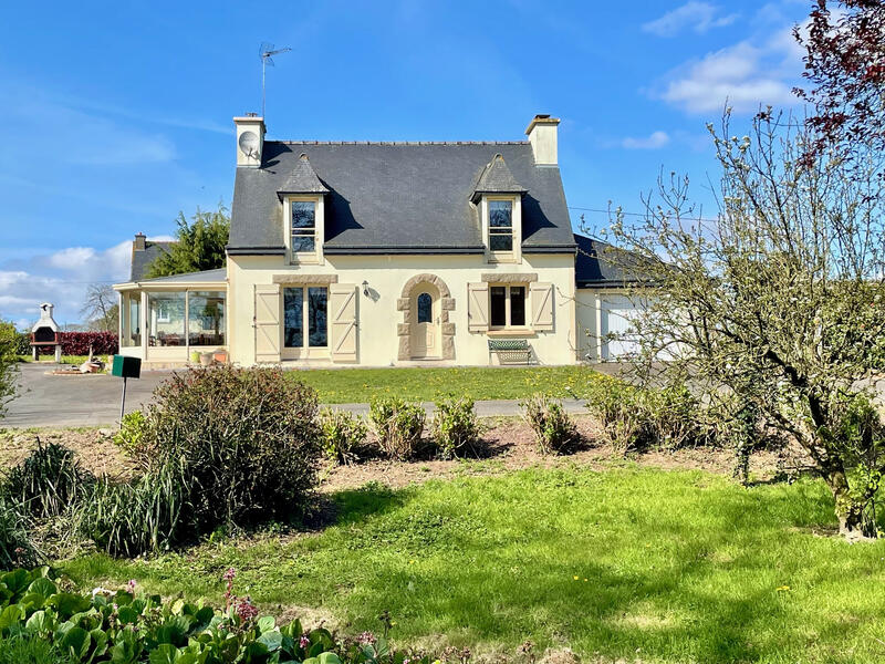 Maison - 86 m² - 4 pièces