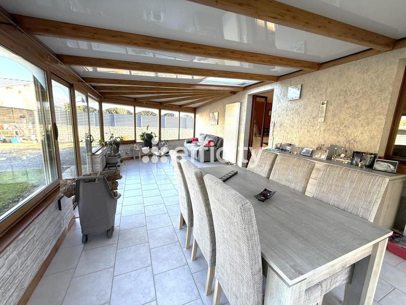 Pavillon - 140 m² - 5 pièces