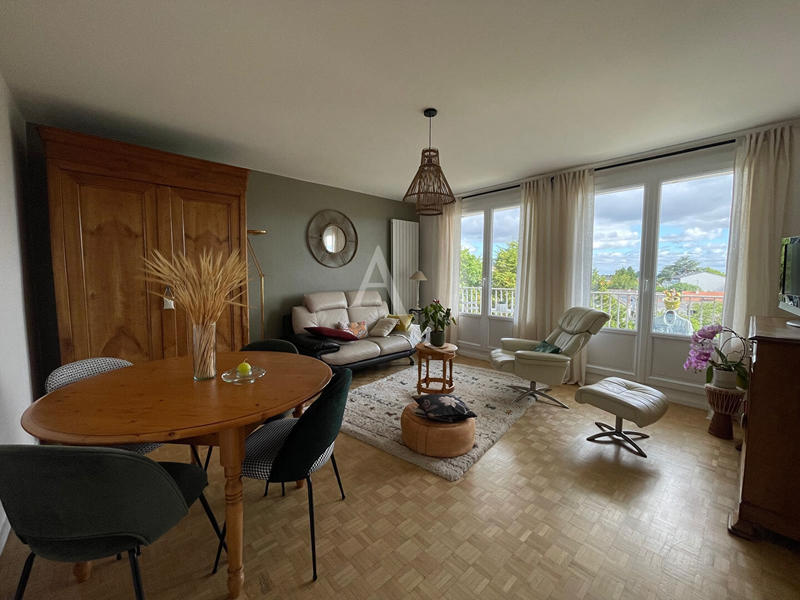 Appartement - 70 m² - 3 pièces