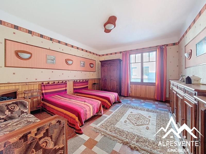 Maison ancienne - 293 m² - 13 pièces