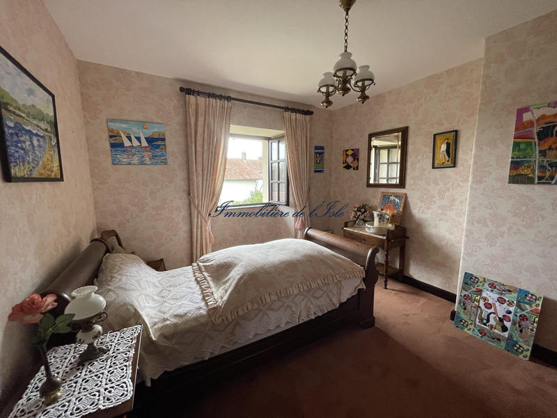 Maison - 310 m² - 10 pièces