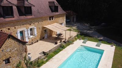 Maison - 222 m² - 5 pièces