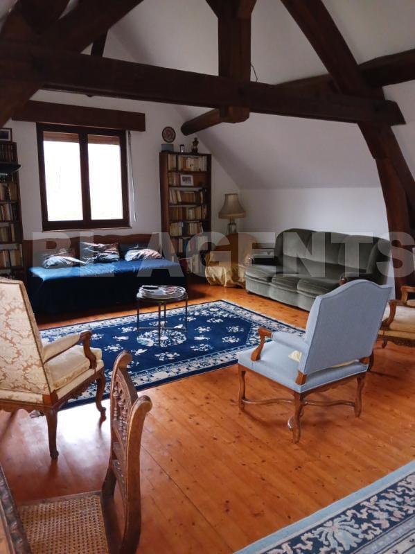 Maison - 360 m² - 13 pièces