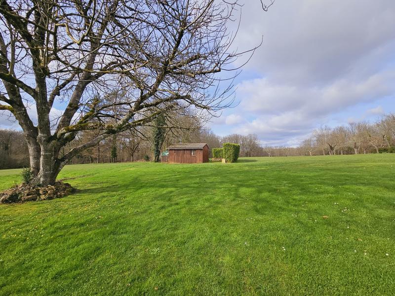 Maison traditionnelle - 287 m² - 9 pièces