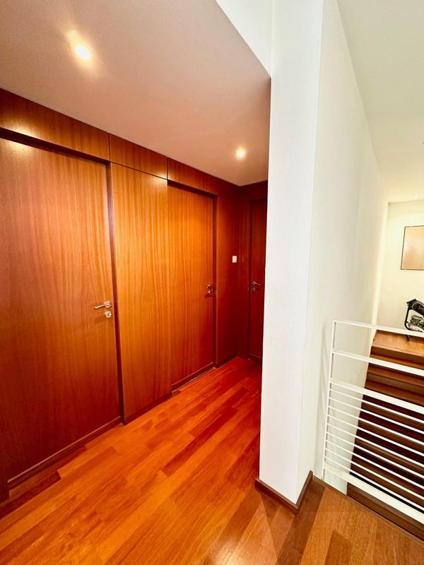 Maison - 187 m² - 7 pièces