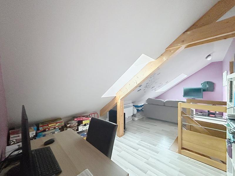 Maison - 266 m² - 11 pièces