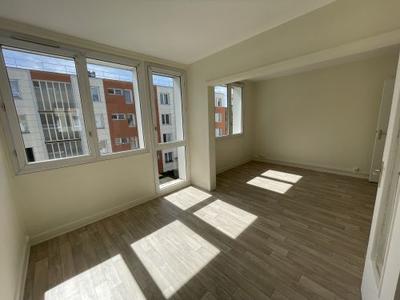 Appartement - 87 m² - 5 pièces