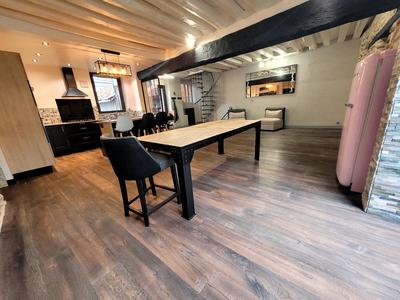 Maison - 164 m² - 7 pièces