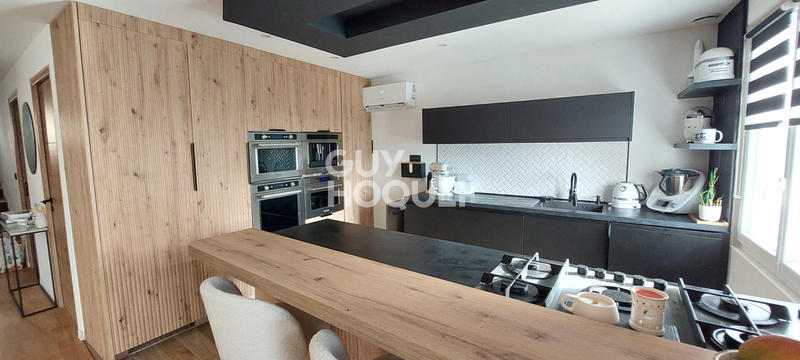 Maison - 138 m² - 6 pièces