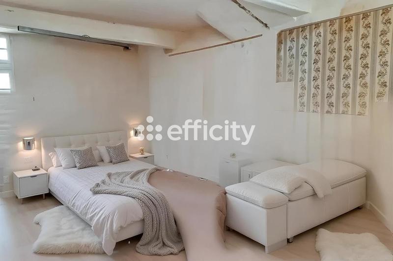 Appartement - 60 m² - 2 pièces