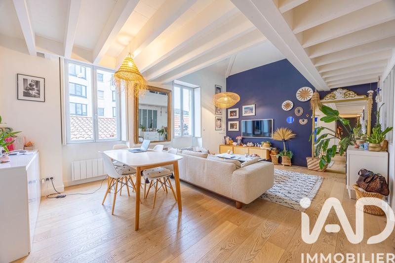 Appartement - 83 m² - 3 pièces
