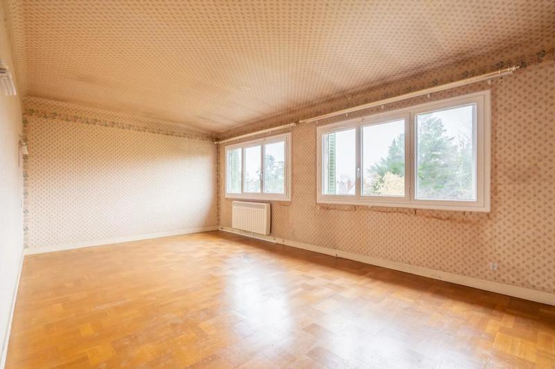 Maison - 128 m² - 7 pièces