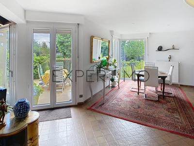 Maison - 218 m² - 9 pièces