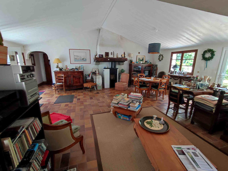 Maison - 141 m² - 6 pièces