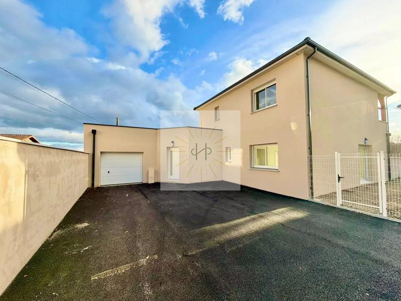 Maison - 130 m² - 4 pièces