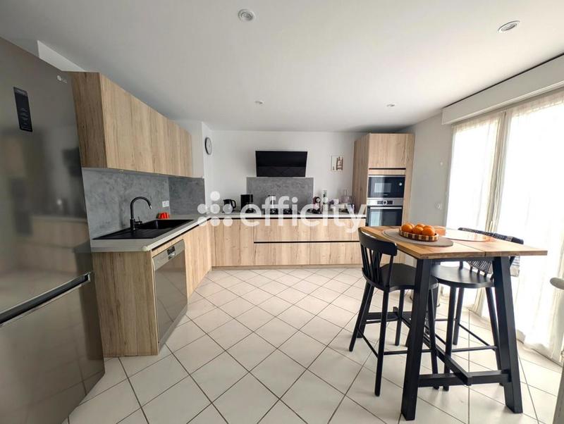 Maison - 159 m² - 5 pièces