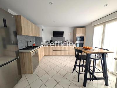 Maison - 159 m² - 5 pièces