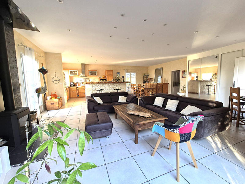 Maison - 140 m² - 4 pièces