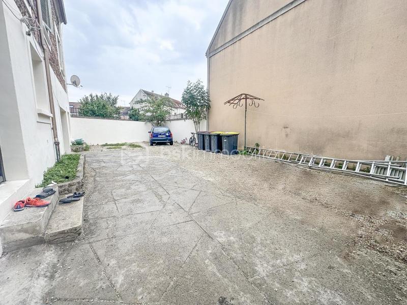 Immeuble - 216 m² - 11 pièces