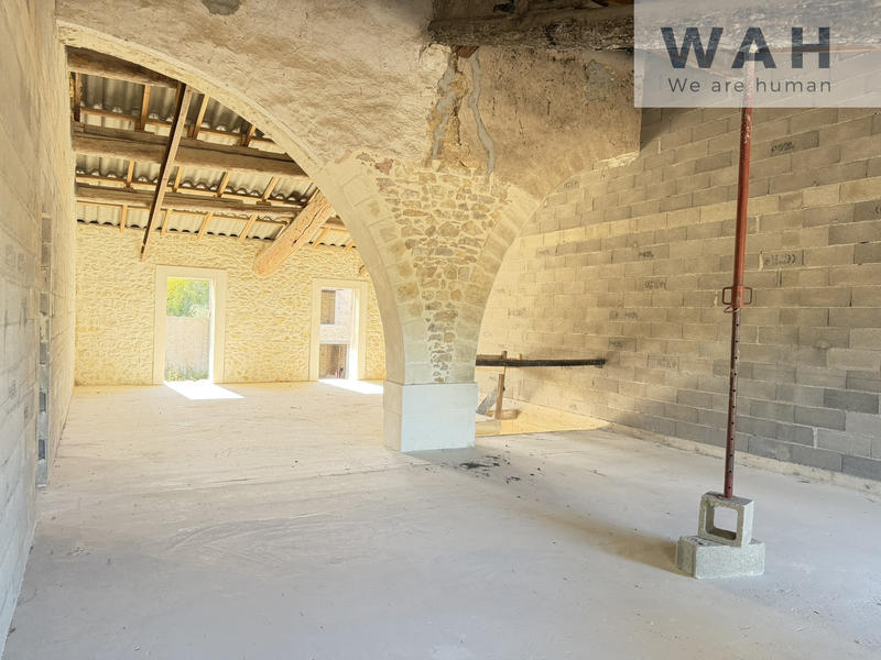 Maison - 242 m² - 6 pièces