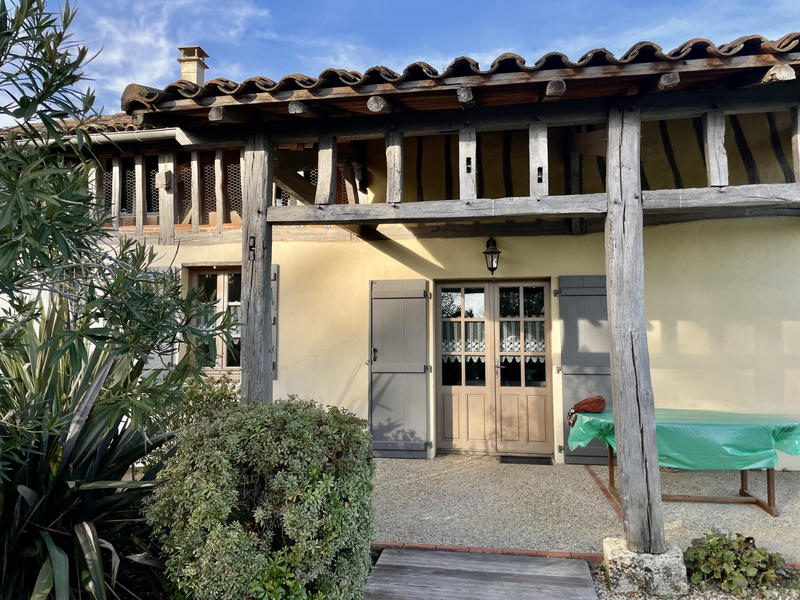 Maison - 278 m² - 9 pièces