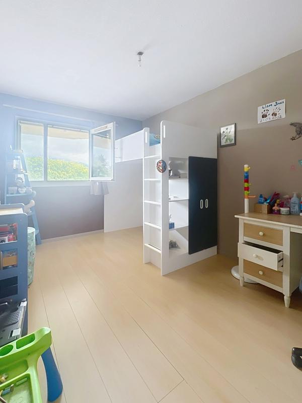 Appartement - 107 m² - 5 pièces