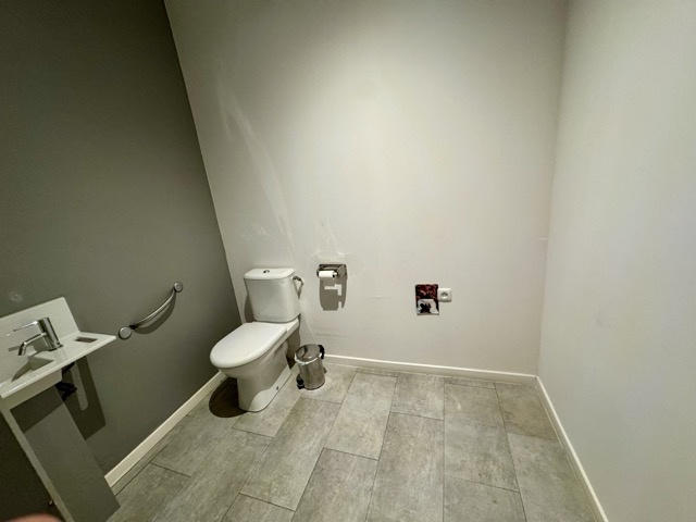 Local commercial - 12 m² - 1 pièce