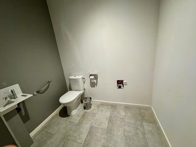 Local commercial - 12 m² - 1 pièce