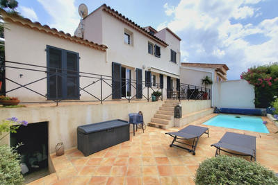 Maison - 133 m² - 2 pièces