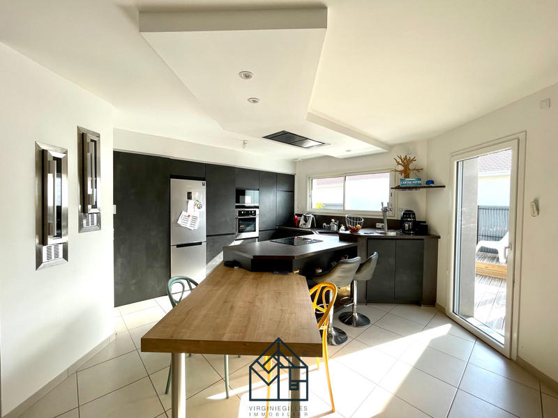 Maison - 105 m² - 4 pièces