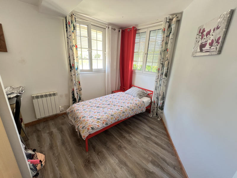 Maison - 244 m² - 10 pièces