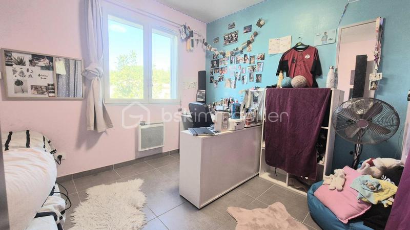 Villa - 80 m² - 4 pièces