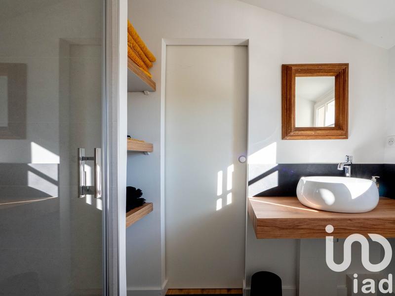 Maison - 240 m² - 7 pièces