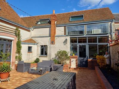 Maison - 180 m² - 7 pièces