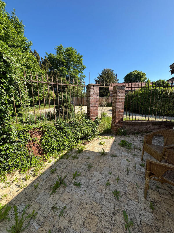 Maison - 200 m² - 10 pièces