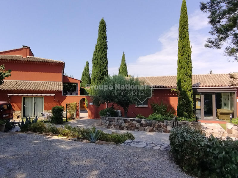 Maison - 480 m² - 20 pièces