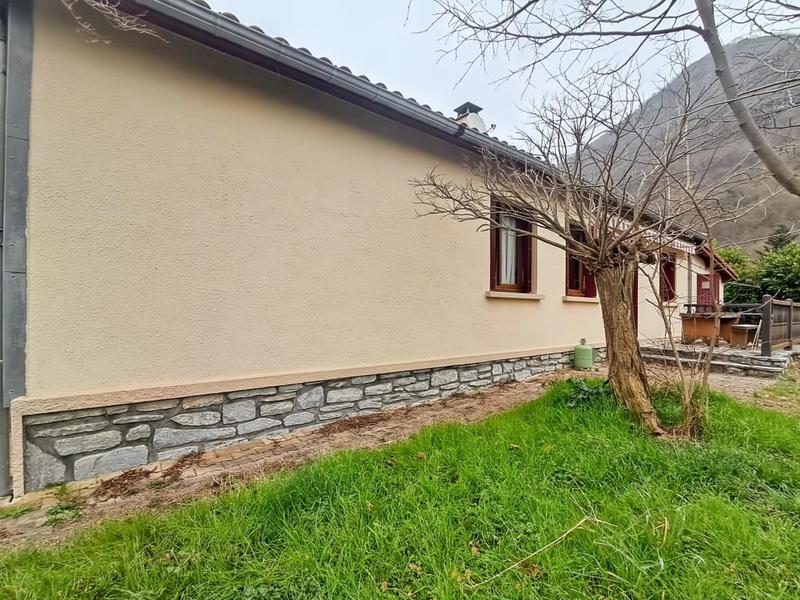 Maison - 80 m² - 5 pièces