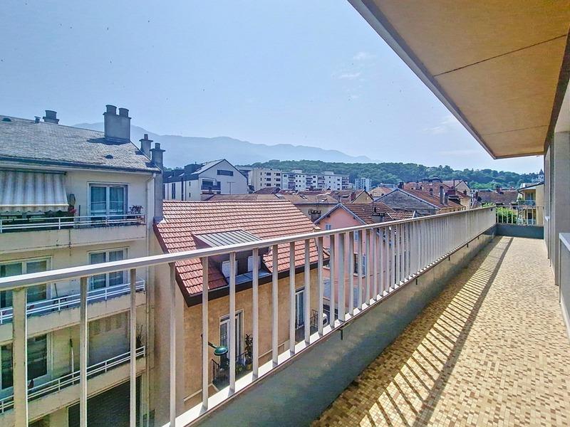 Appartement - 91 m² - 3 pièces