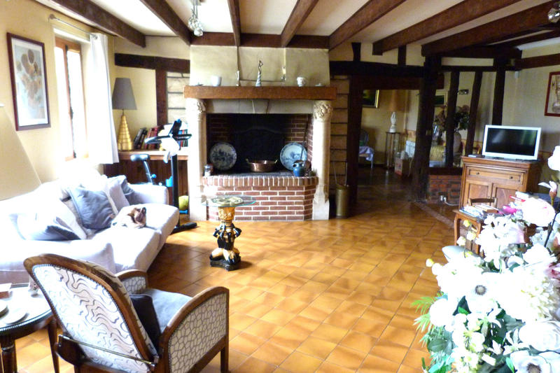 Maison - 205 m² - 10 pièces