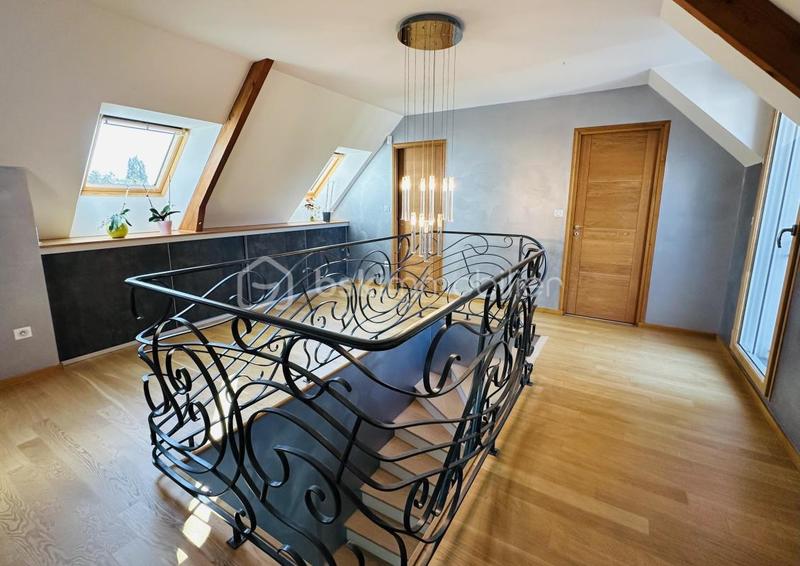 Maison - 160 m² - 4 pièces