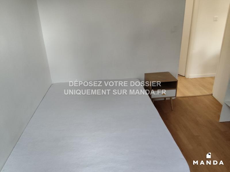 Chambre - 10 m² - 6 pièces